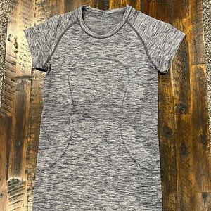 Swiftly Tech Shirt Sleeve Shirt